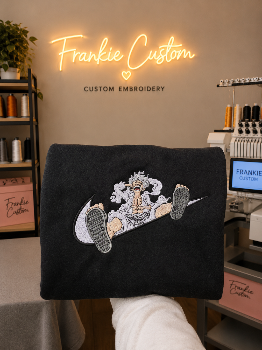Hoodie Luffy Gear 5 – Broderie Anime