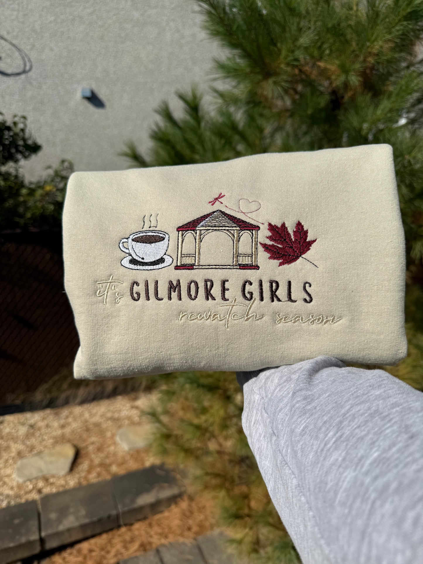 🍂☕️  Gilmore Girls rewatch season -Crewneck