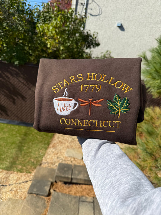 Crewneck Stars Hollow 1779 – Édition Gilmore Girls